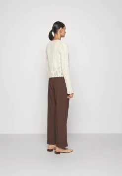 Anna Field Pointelle Bolero - Cardigan 11 Anna Field Pointelle Bolero - Cardigan -Anna Field Shop 370d2612e3964abbb262b7e525e4fe8e