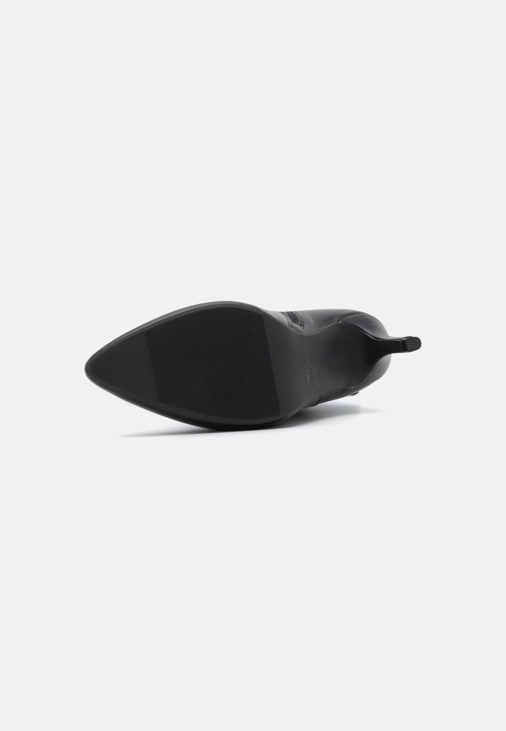 Boots - Black 7 Boots - Black - Image 5