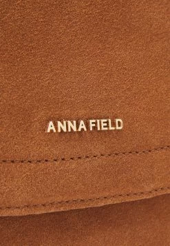 Anna Field Leather - Laptop Bag - Cognac -Anna Field Shop 63761796c9bf4ed3ab9ebaf7d34b21eb