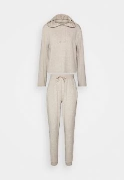 Anna Field Pyjamas - Pyjamas 10 Anna Field Pyjamas - Pyjamas -Anna Field Shop 6613965a8c1c48e78bcf575d43a8c6ff