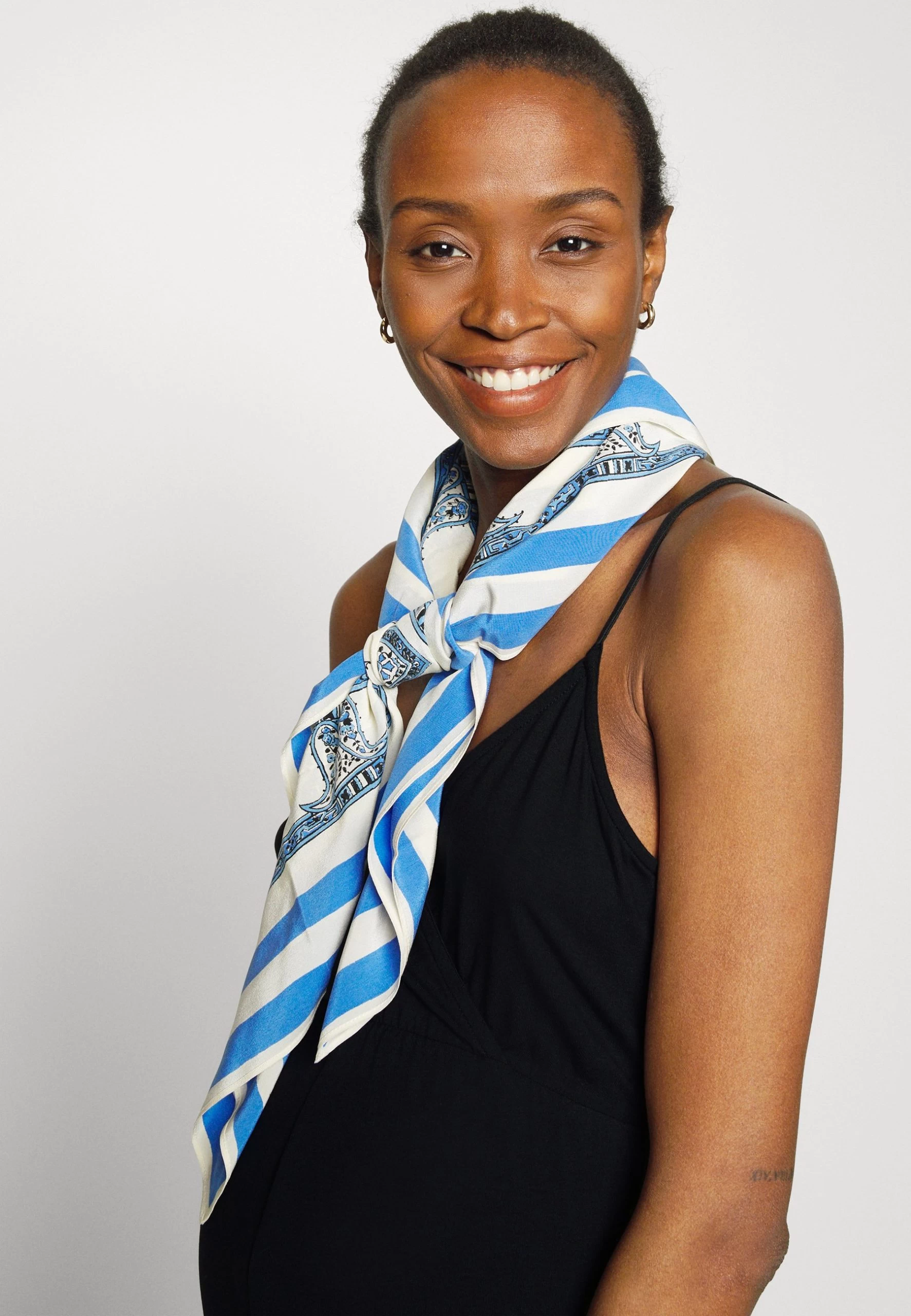 Strappy Drappy Cintered- Jumpsuit - Black 6 Strappy Drappy Cintered- Jumpsuit - Black - Image 4