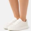 Trainers - Off-White -Anna Field Shop 8b68bf586f1a40e183058872237ec298
