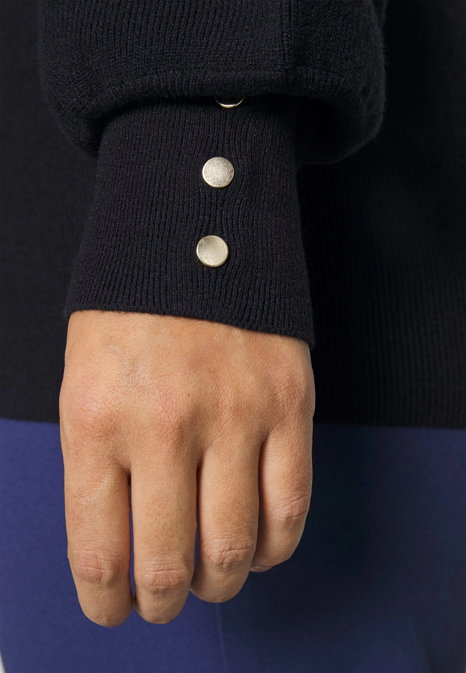 Jumper -Black 7 Jumper -Black - Image 5