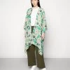 Anna Field Cape - Green -Anna Field Shop a3ebdac488104fd08ba3345a3355429d