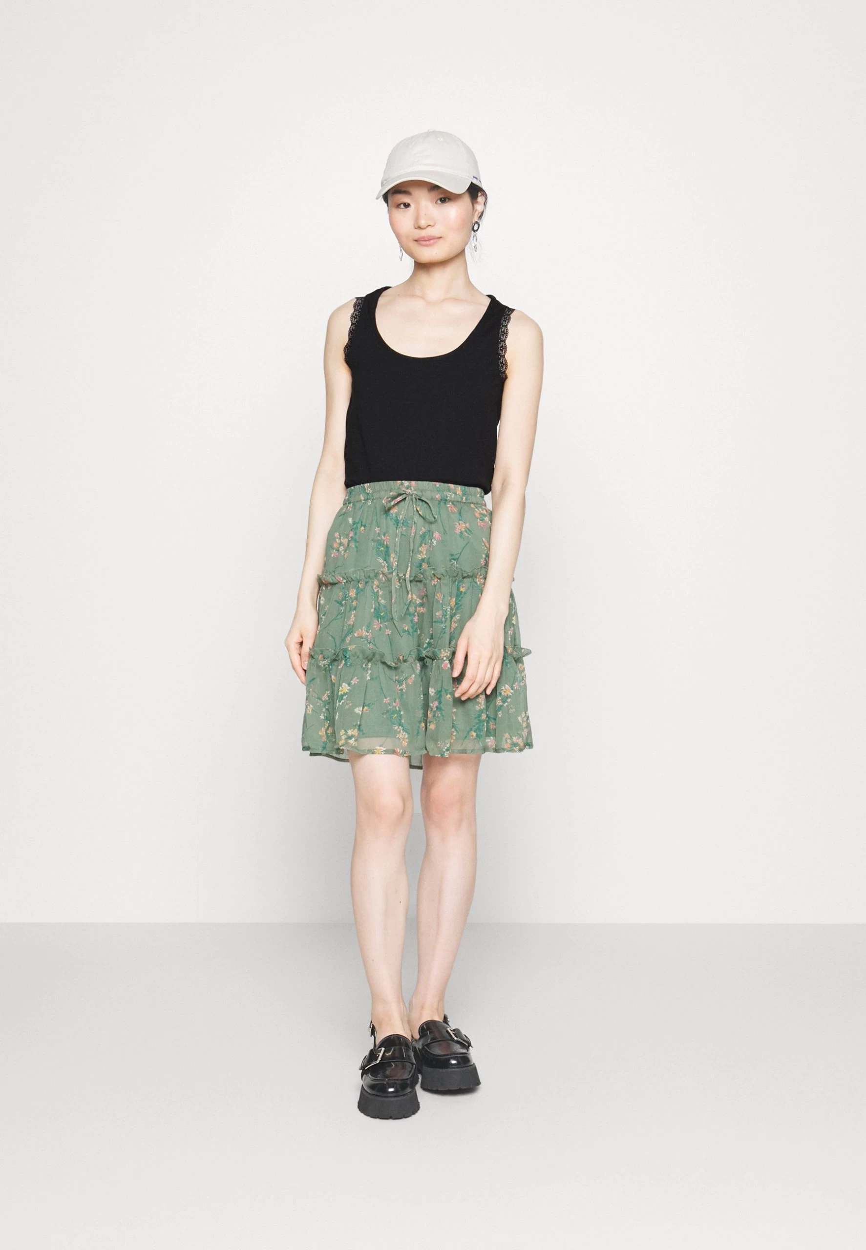 Top - Black 4 Top - Black - Image 2