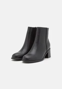 Anna Field Classic Ankle Boots - Classic Ankle Boots 10 Anna Field Classic Ankle Boots - Classic Ankle Boots -Anna Field Shop e89298b18cbd498facb898d7c6cfe21c