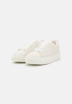 Trainers - Off-White 10 Trainers - Off-White -Anna Field Shop eb7b164418c8464a827b0708f40bc634