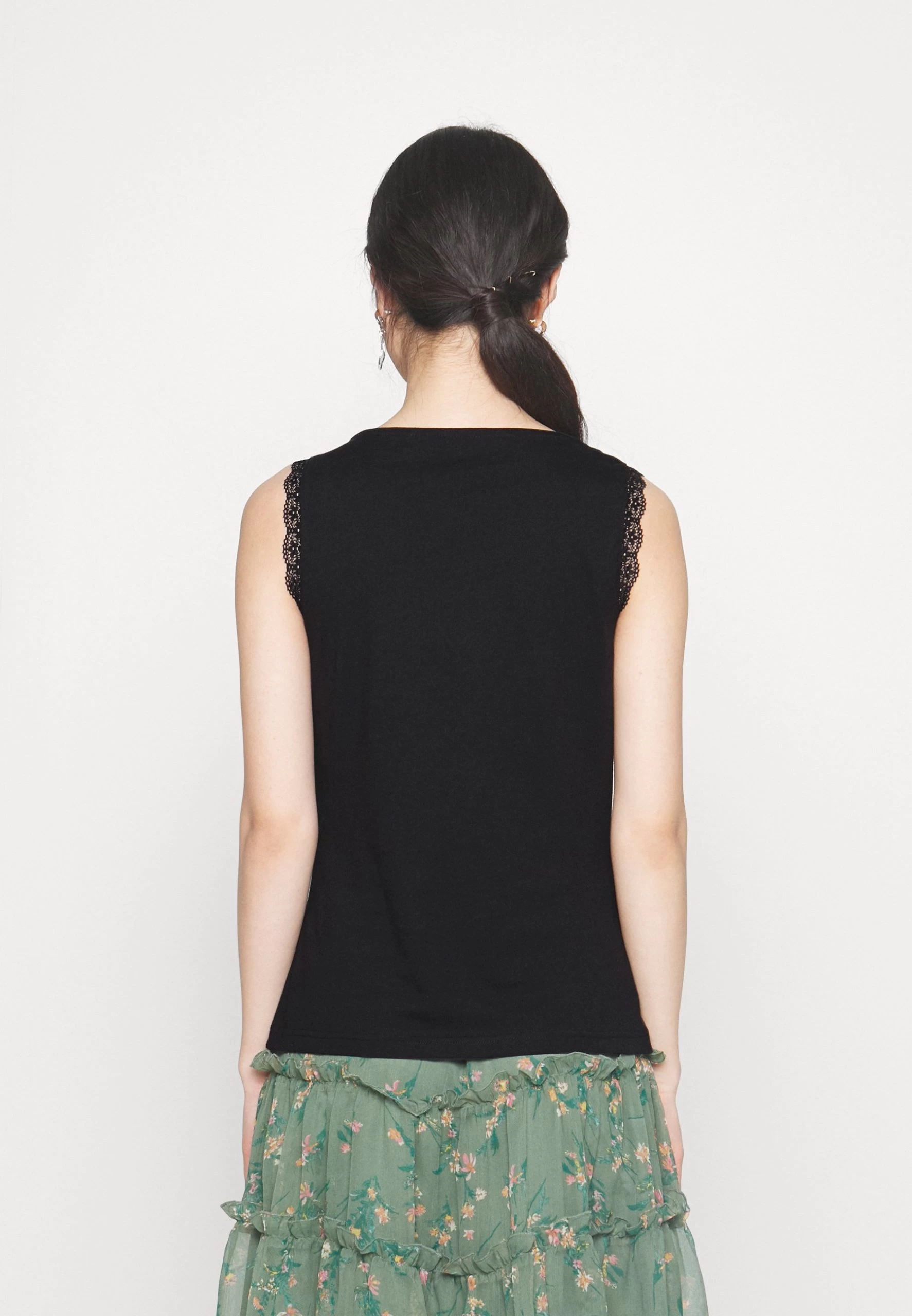 Top - Black 5 Top - Black - Image 3